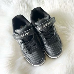 HEELYS Kids Light Up Unisex Heelys in Black Youth size 1